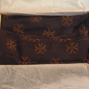 Elegant Brown and Gold Marilyn Scarf